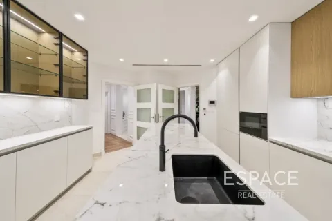 Купить виллу в Пальме Джумейре, Дубай: 4 спальни, 483м², № 61856 - фото 18