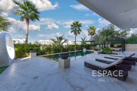 Купить виллу в Emirates Hills, Дубай: 6 спален, 2973м², № 61857 - фото 21