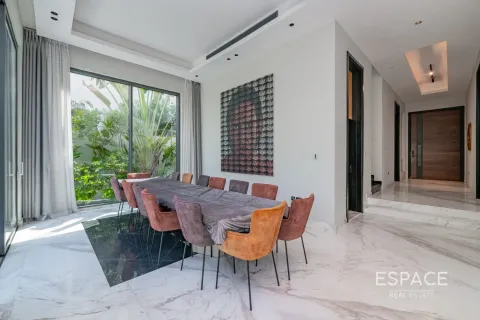 Купить виллу в Jumeirah Park, Дубай: 5 спален, 480м², № 61859 - фото 7