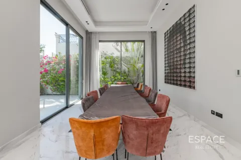 Купить виллу в Jumeirah Park, Дубай: 5 спален, 480м², № 61859 - фото 8