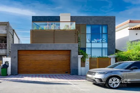 Купить виллу в Jumeirah Park, Дубай: 5 спален, 480м², № 61859 - фото 1