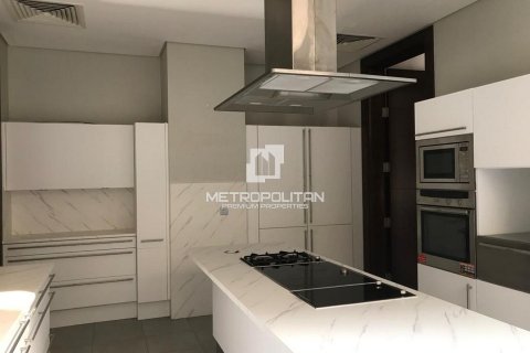 Villa in Al Barari, Dubai 6 bedrooms, 1181 sq.m. № 15069 - photo 22