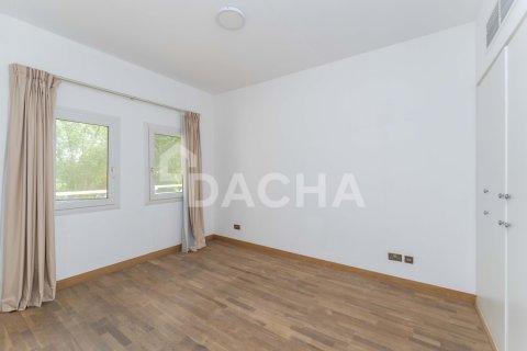 Купить виллу в Meadows, Дубай: 5 спален, 355м², № 105163 - фото 21