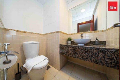 Купить квартиру в Дубае: 2 спальни, 140.8м², № 93764 - фото 8