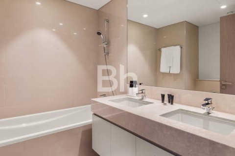 Apartment in Downtown Dubai (Downtown Burj Dubai), Dubai 2 bedrooms, 100 sq.m. № 21268 - photo 11