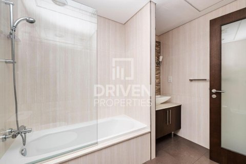 Apartment in DIFC, Dubai 2 bedrooms, 166.48 sq.m. № 128315 - photo 10