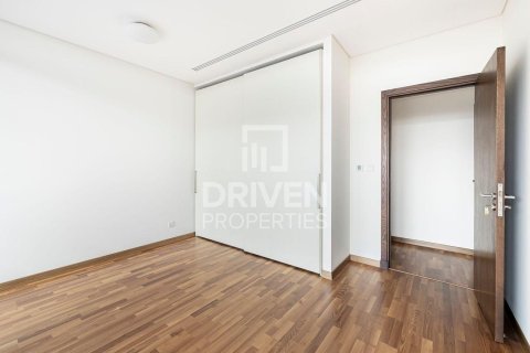 Apartment in DIFC, Dubai 2 bedrooms, 166.48 sq.m. № 128315 - photo 5