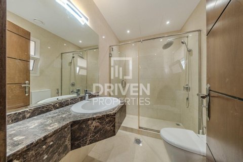 Villa in The Villa, Dubai 5 bedrooms, 427.35 sq.m. № 128309 - photo 19