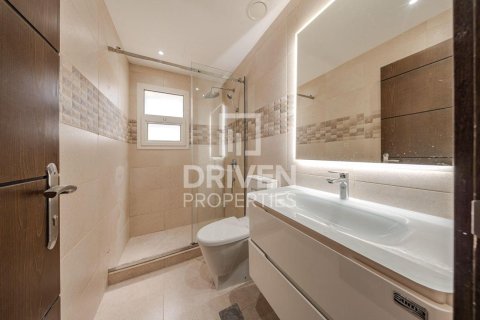 Villa in The Villa, Dubai 5 bedrooms, 427.35 sq.m. № 128309 - photo 20