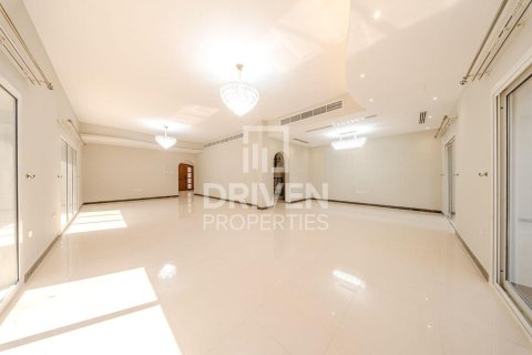 Villa in The Villa, Dubai 5 bedrooms, 427.35 sq.m. № 128309