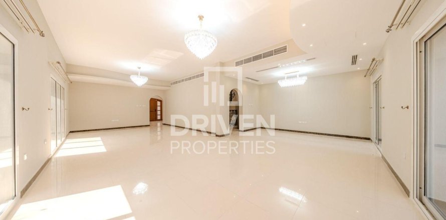 Villa in The Villa, Dubai 5 bedrooms, 427.35 sq.m. № 128309