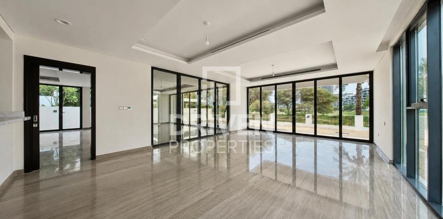 Вилла в DAMAC Hills (Akoya by DAMAC), Дубай, 7 спален, 640.01м², № 128318