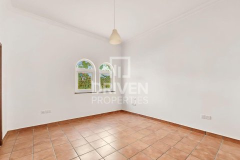 Villa in The Villa, Dubai 5 bedrooms, 1000.94 sq.m. № 128320 - photo 7