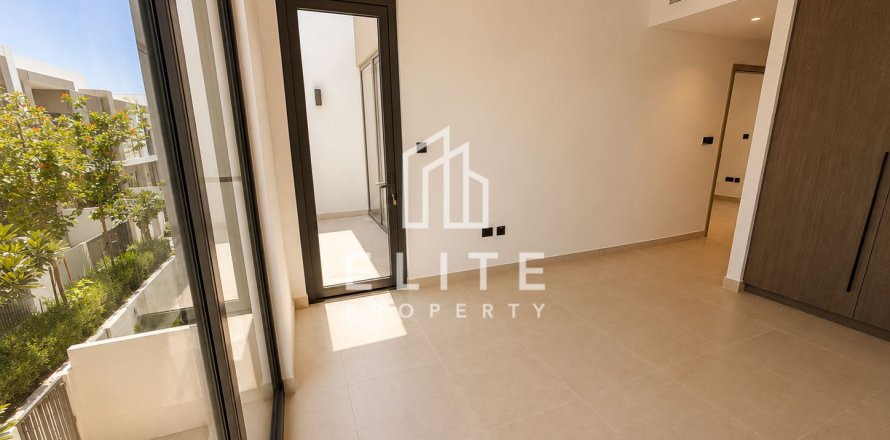 Townhouse in Tilal Al Ghaf, Dubai 3 bedrooms, 140 sq.m. № 141266