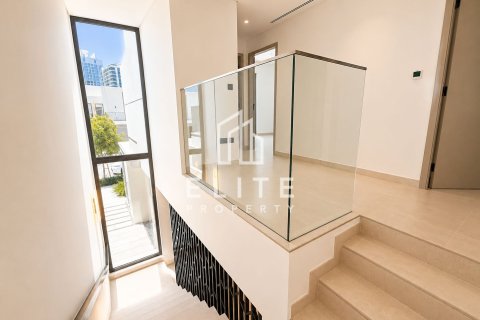 Townhouse in Tilal Al Ghaf, Dubai 3 bedrooms, 140 sq.m. № 141266 - photo 6