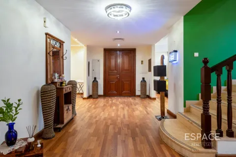 Villa en Dubai Land, Dubai, 5 dormitorios, 600 m², № 71062 - foto 10