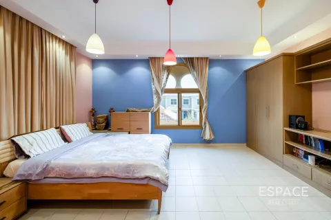 Villa en Dubai Land, Dubai, 5 dormitorios, 600 m², № 71062 - foto 14