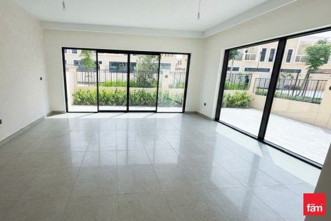 Villa à Dubai, 5 chambres, 246.9 m², № 112356 - photo 3