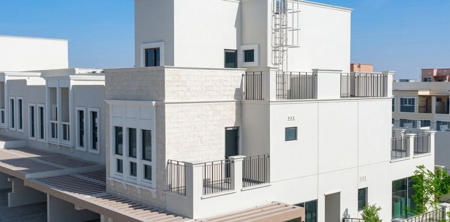 Villa à Dubai, 5 chambres, 246.9 m², № 112356