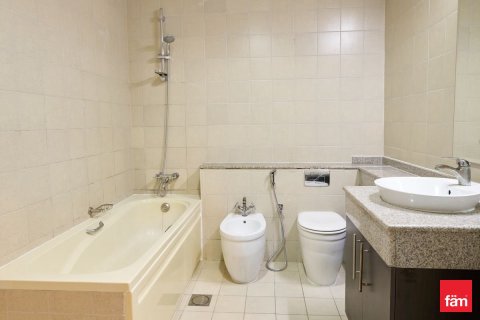 Appartement à Dubai Marina, Dubai, 2 chambres, 111.3 m², № 112362 - photo 8