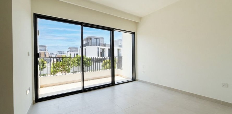 Villa à Dubai, 3 chambres, 144.8 m², № 112359