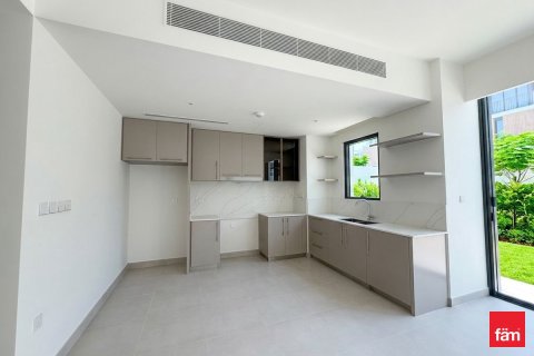 Villa à Dubai, 3 chambres, 144.8 m², № 112359 - photo 4