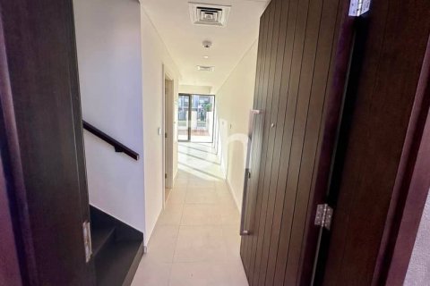 Adosado en Dubai, 3 dormitorios, 174 m², № 57051 - foto 6