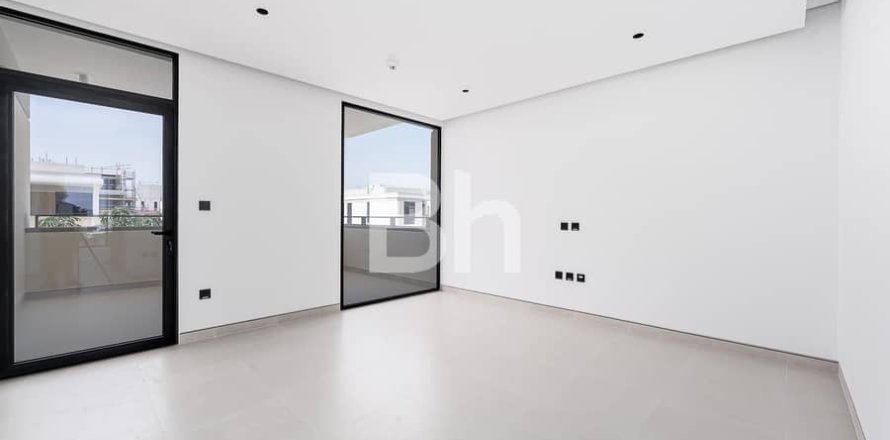 Villa en Tilal Al Ghaf, Dubai, 4 dormitorios, 421 m², № 57141