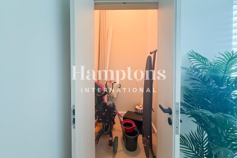 Apartment in The Address Dubai Marina, Dubai Marina, Dubai 1 bedroom, 66.70435400 sq.m. № 110247 - photo 9