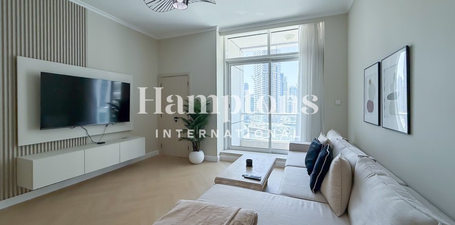 Apartment in The Address Dubai Marina, Dubai Marina, Dubai 1 bedroom, 66.7044 sq.m. № 110247