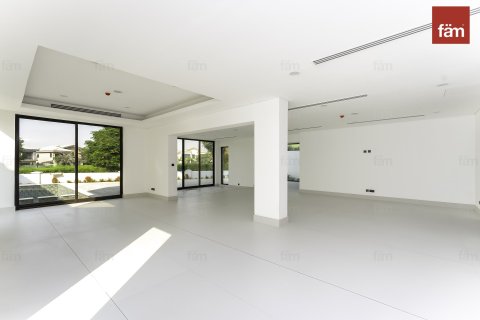 Villa à Dubai, 7 chambres, 921.2 m², № 97704 - photo 2