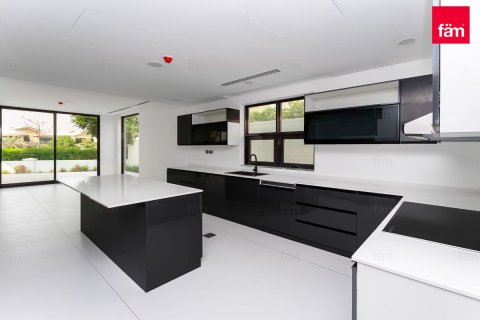 Villa à Dubai, 7 chambres, 921.2 m², № 97704 - photo 6