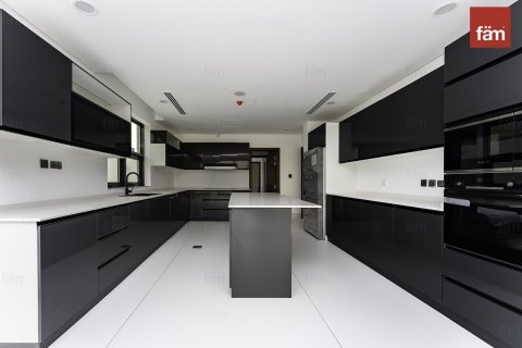 Villa à Dubai, 7 chambres, 921.2 m², № 97704 - photo 5