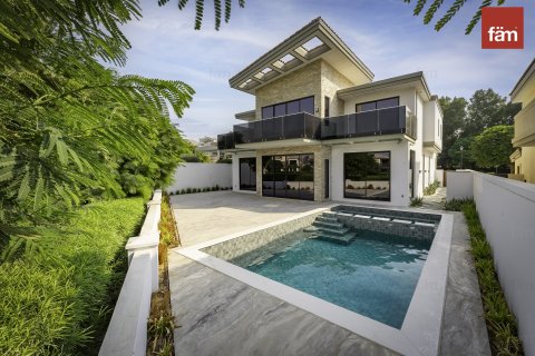 Villa à Dubai, 7 chambres, 921.2 m², № 97704
