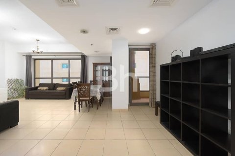 Снять в аренду квартиру в Джумейра Бич Резиденс, Дубай: 2 спальни, 121м², № 21607 - фото 13