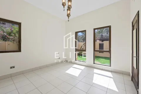Apartamento en Reehan, Old Town, Dubai, 2 dormitorios, 282 m², № 59392 - foto 5