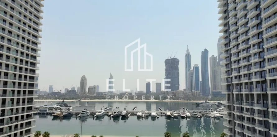 Apartment in EMAAR Beachfront, Dubai Harbour, Dubai 2 bedrooms, 135 sq.m. № 59393