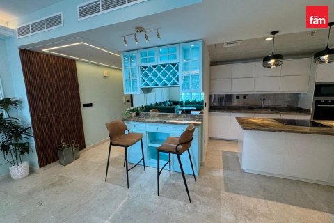 Снять в аренду квартиру в Дубай Марине, Дубай: 2 спальни, 123.5м², № 17221 - фото 8