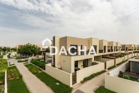 Townhouse in EMAAR South, Dubai South (Dubai World Central), Dubai 4 bedrooms, 215 sq.m. № 110310