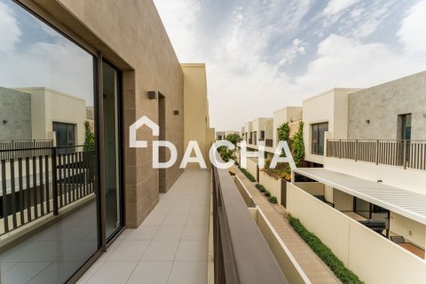 Townhouse in EMAAR South, Dubai South (Dubai World Central), Dubai 4 bedrooms, 215 sq.m. № 110310 - photo 4