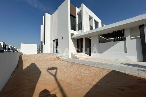 Villa à EMAAR South, Dubai South (Dubai World Central), Dubai, 4 chambres, 210 m², № 110305 - photo 2