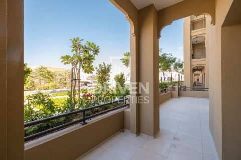 Apartment in Madinat Jumeirah Living, Umm Suqeim, Dubai 2 bedrooms, 134 sq.m. № 65134 - photo 3