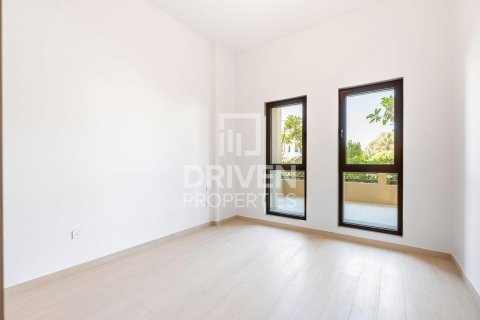 Apartment in Madinat Jumeirah Living, Umm Suqeim, Dubai 2 bedrooms, 134 sq.m. № 65134 - photo 10