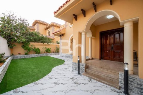 Villa à Falcon City of Wonders, Dubai, 4 chambres, 540 m², № 24938 - photo 2