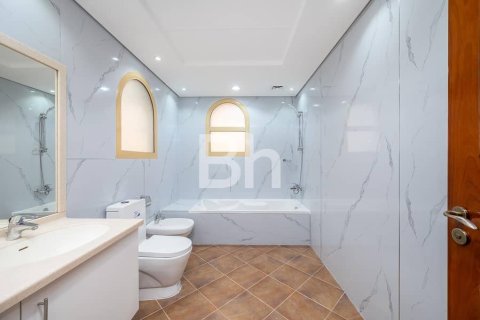 Villa à Falcon City of Wonders, Dubai, 4 chambres, 540 m², № 24938 - photo 8