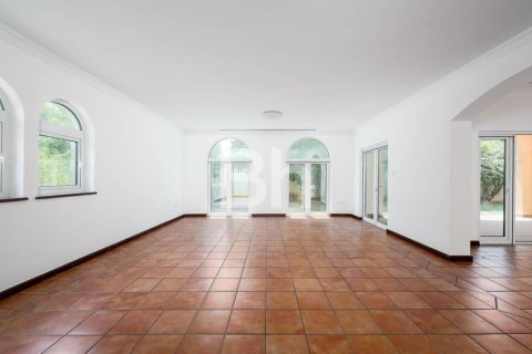 Villa en The Villa, Dubai, 5 dormitorios, 660 m², № 24940 - foto 18