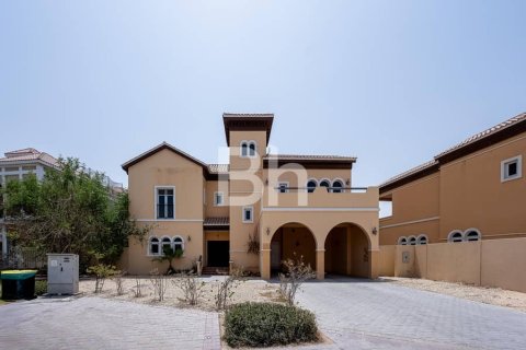 Villa en The Villa, Dubai, 5 dormitorios, 660 m², № 24940 - foto 1