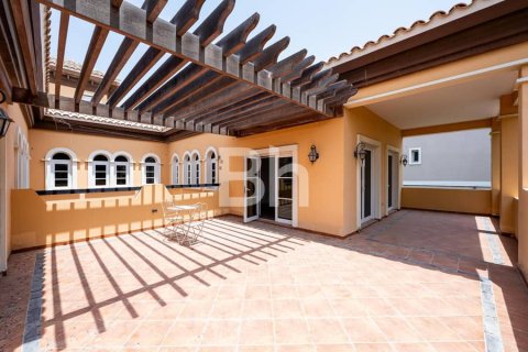 Villa en The Villa, Dubai, 5 dormitorios, 660 m², № 24940 - foto 10