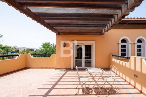 Villa en The Villa, Dubai, 5 dormitorios, 660 m², № 24940 - foto 11