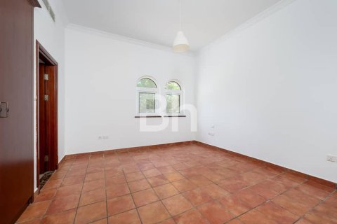 Villa en The Villa, Dubai, 5 dormitorios, 660 m², № 24940 - foto 20